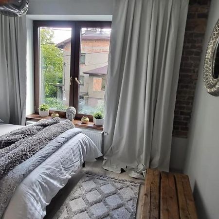 Urocze Studio 7 Z Parkingiem Katowice Bagian luar foto